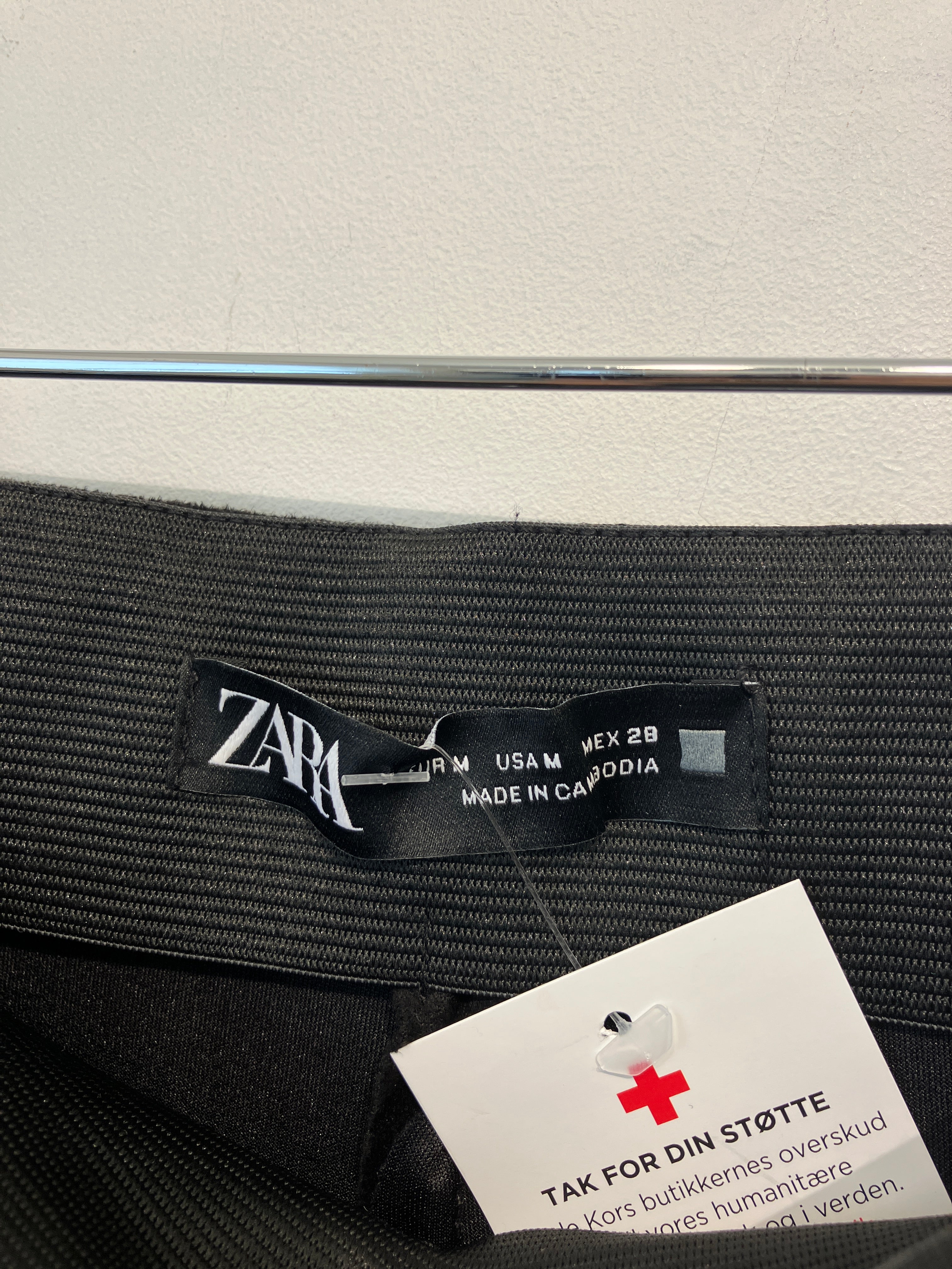 Zara Bukser